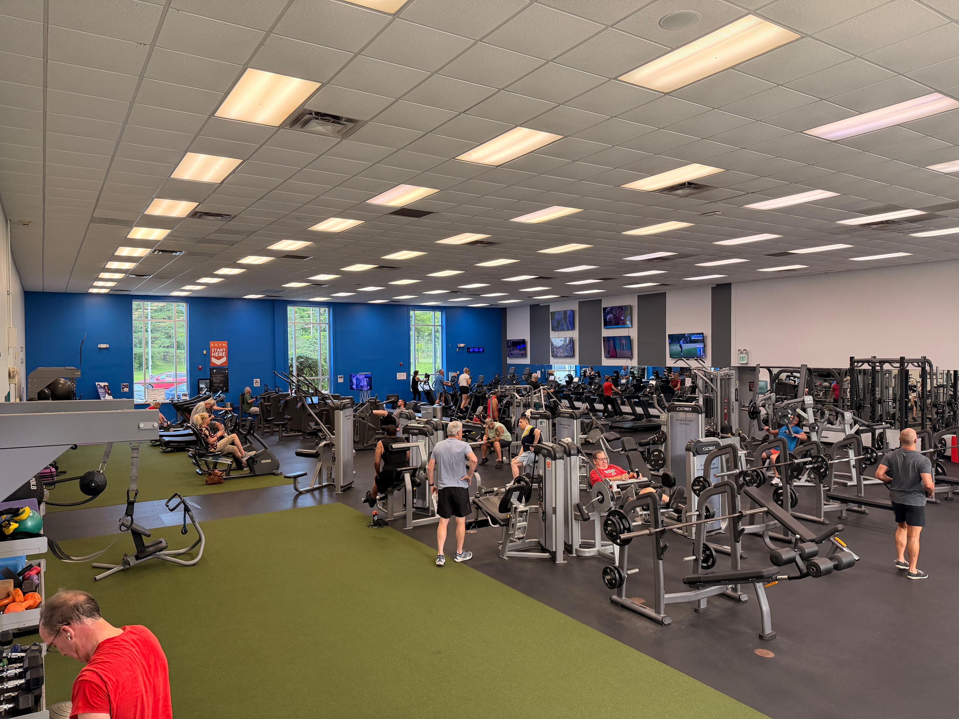 EGYM smart strength + a huge wellness floor.